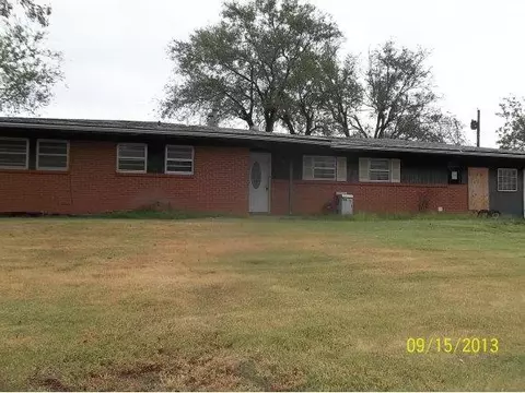213 Pawnee, Burns Flat, OK 73624 photo 1