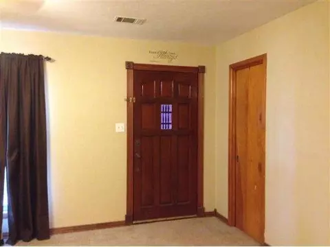 1808 Beverly, Altus, OK 73521 photo 5