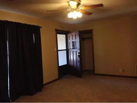 1808 Beverly, Altus, OK 73521 photo 6