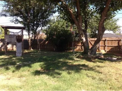 1808 Beverly, Altus, OK 73521 photo 29