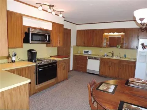 1407 Oak, Clinton, OK 73601 photo 7