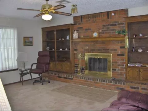 500 Clifford St, Wayne, OK 73095 photo 2