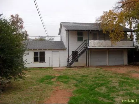 925 E Cypress, Altus, OK 73521 photo 9