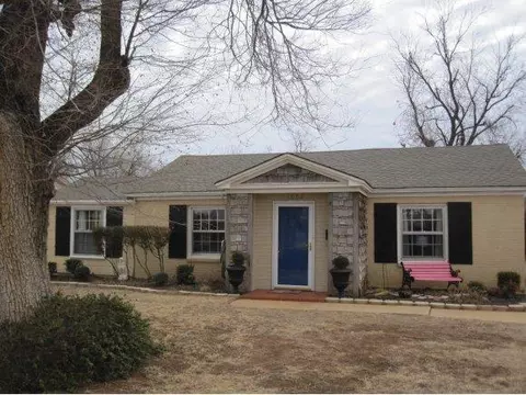 1004 Elm, Altus, OK 73521 photo 1