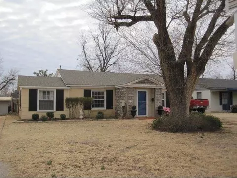 1004 Elm, Altus, OK 73521 photo 3