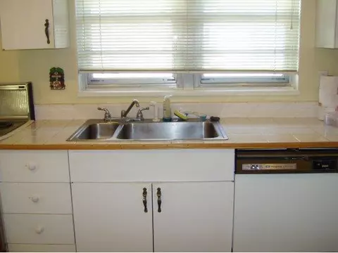 327 Suwannee Rd, Burns Flat, OK 73624 photo 7