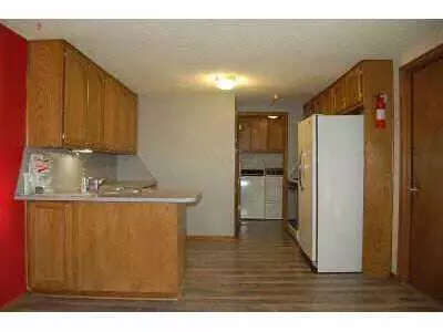 2120 Meench Dr, Moore, OK 73170 photo 5