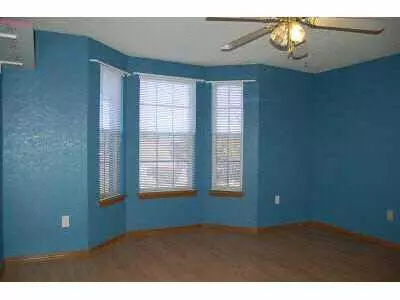 2120 Meench Dr, Moore, OK 73170 photo 9