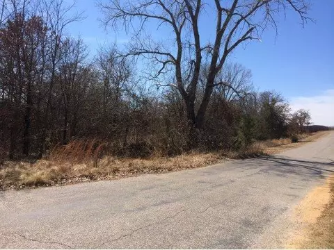 Undisclosed, Norman, OK 73026 photo 2