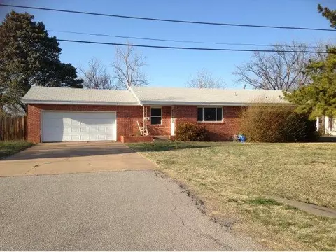 1205 E Gladstone Ave, Frederick, OK 73542 photo 1