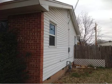 1205 E Gladstone Ave, Frederick, OK 73542 photo 23