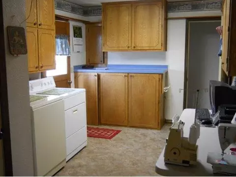 737 N Brewer Ave, Hydro, OK 73048 photo 9