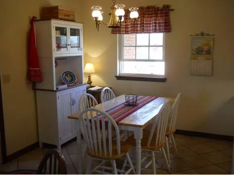 737 N Brewer Ave, Hydro, OK 73048 photo 5