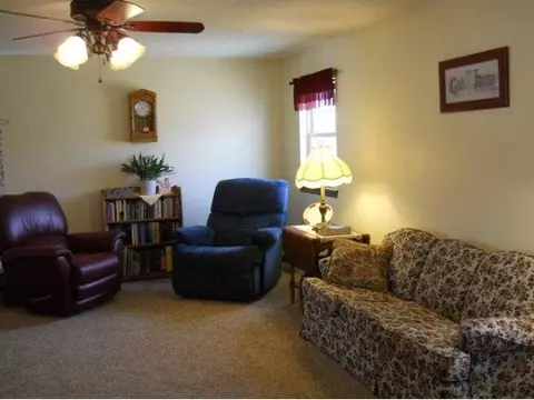 737 N Brewer Ave, Hydro, OK 73048 photo 6