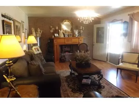 801 N Thomas, Altus, OK 73521 photo 3