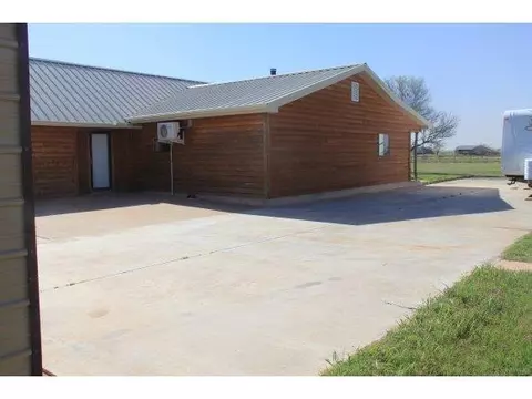 18259 E County Road 177, Eldorado, OK 73537 photo 26