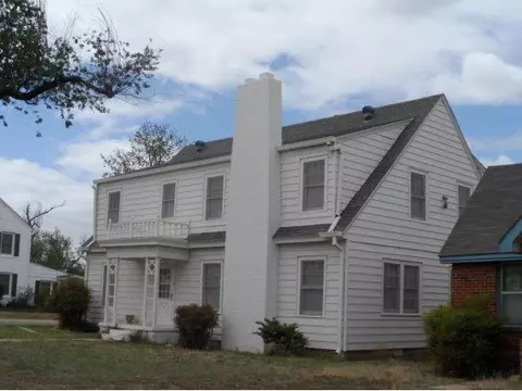 901 E Cypress, Altus, OK 73521 photo 1