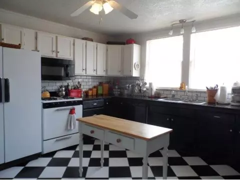 901 E Cypress, Altus, OK 73521 photo 14