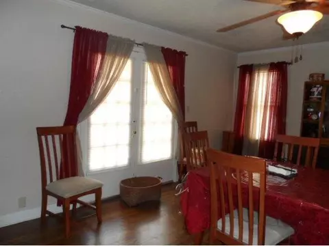 901 E Cypress, Altus, OK 73521 photo 10