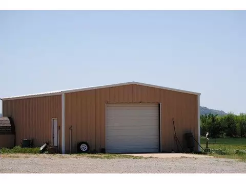 21148 E 1460, Lone Wolf, OK 73655 photo 29