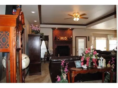 21148 E 1460, Lone Wolf, OK 73655 photo 7