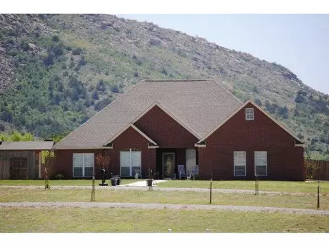 21148 E 1460, Lone Wolf, OK 73655 photo 2