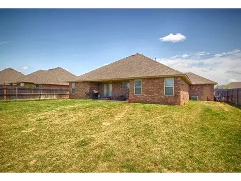 608 Summit Crst, Norman, OK 73071 photo 17