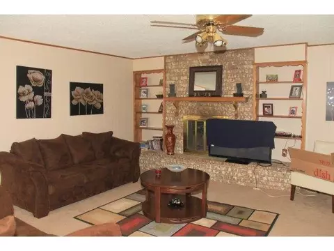 607 Sunset, Frederick, OK 73542 photo 5