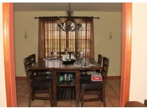 607 Sunset, Frederick, OK 73542 photo 2
