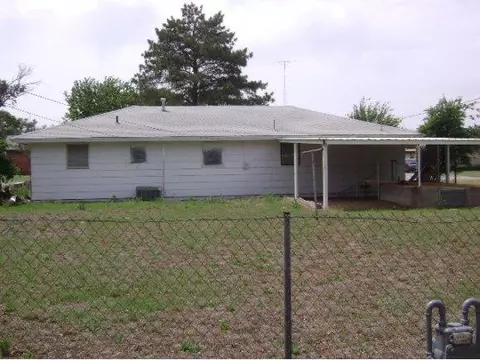 410 E Ada, Tipton, OK 73570 photo 3