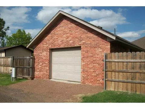 3705 Pilgrim, Altus, OK 73521 photo 5