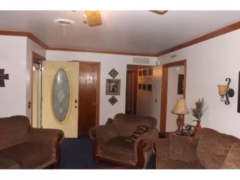 1002 W Edwards, Eldorado, OK 73537 photo 18