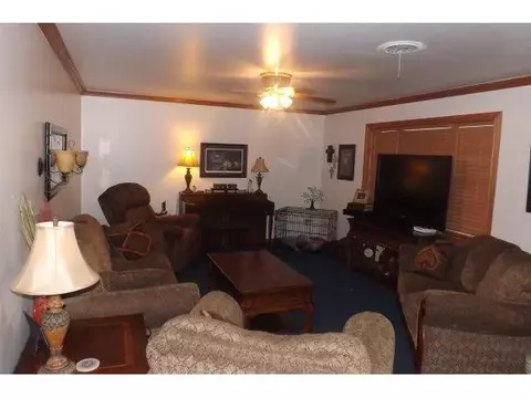 1002 W Edwards, Eldorado, OK 73537 photo 4
