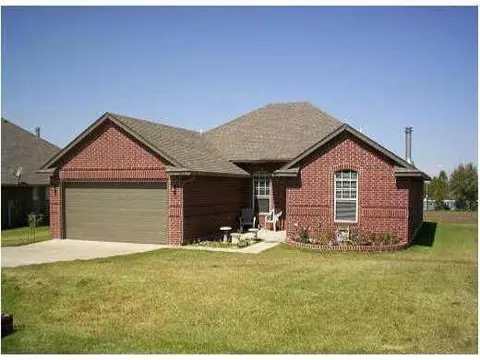6811 Lewis Ln, Tuttle, OK 73089 photo 1