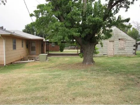 307 W Jefferson, Corn, OK 73024 photo 3