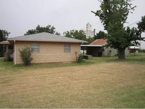 307 W Jefferson, Corn, OK 73024 photo 2