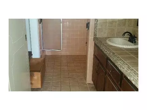 2020 Willard, Altus, OK 73521 photo 12