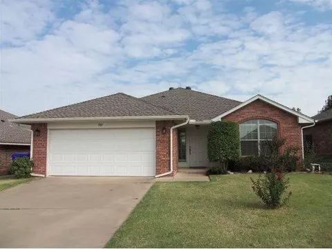 701 Shadowlake, Norman, OK 73071 photo 1