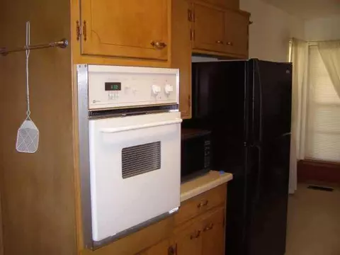 6604 NW 20 Th St, Bethany, OK 73008 photo 3