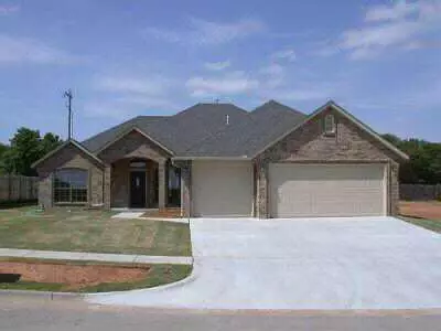 3800 Divine Ave, Harrah, OK 73045 photo 1
