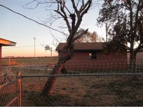 1312 Andy, Altus, OK 73521 photo 3