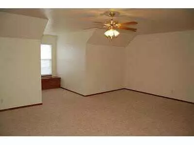 4105 Korie Cir, Moore, OK 73160 photo 4