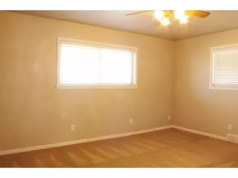 2119 N Lee Dr, Altus, OK 73521 photo 9