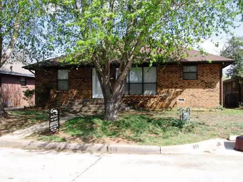 418 Chartrand Ave Edmond, Edmond, OK 73034 photo 1