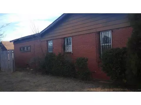 820 N Howse, Altus, OK 73521 photo 4