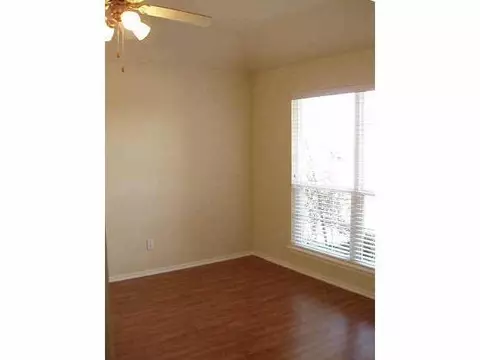 10801 Middlesbrough Ln, Yukon, OK 73099 photo 6