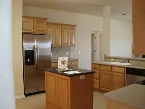10801 Middlesbrough Ln, Yukon, OK 73099 photo 9