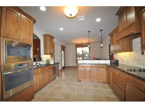803 Arrowhead Dr, Tuttle, OK 73089 photo 8