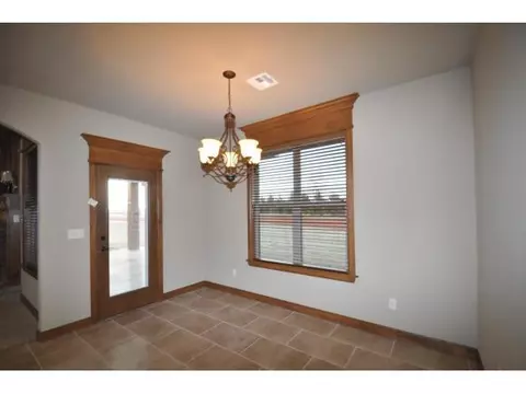 803 Arrowhead Dr, Tuttle, OK 73089 photo 9