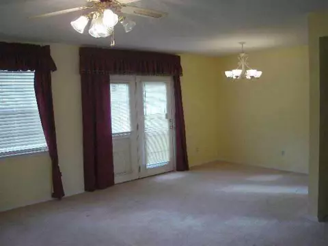 3901 N Kickapoo #13, Shawnee, OK 74804 photo 2